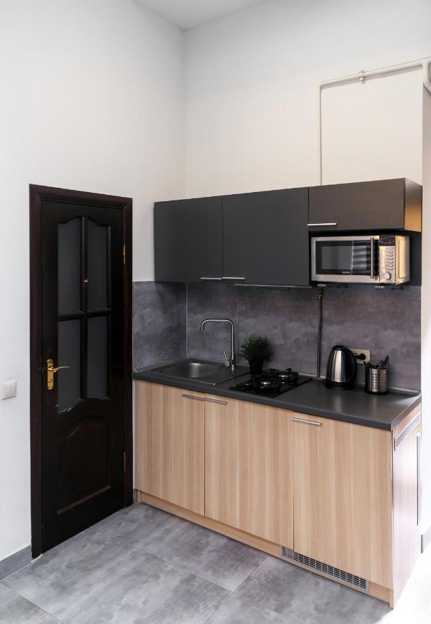 Main Square Apartment Good Stay In The City Center Lviv Exterior photo